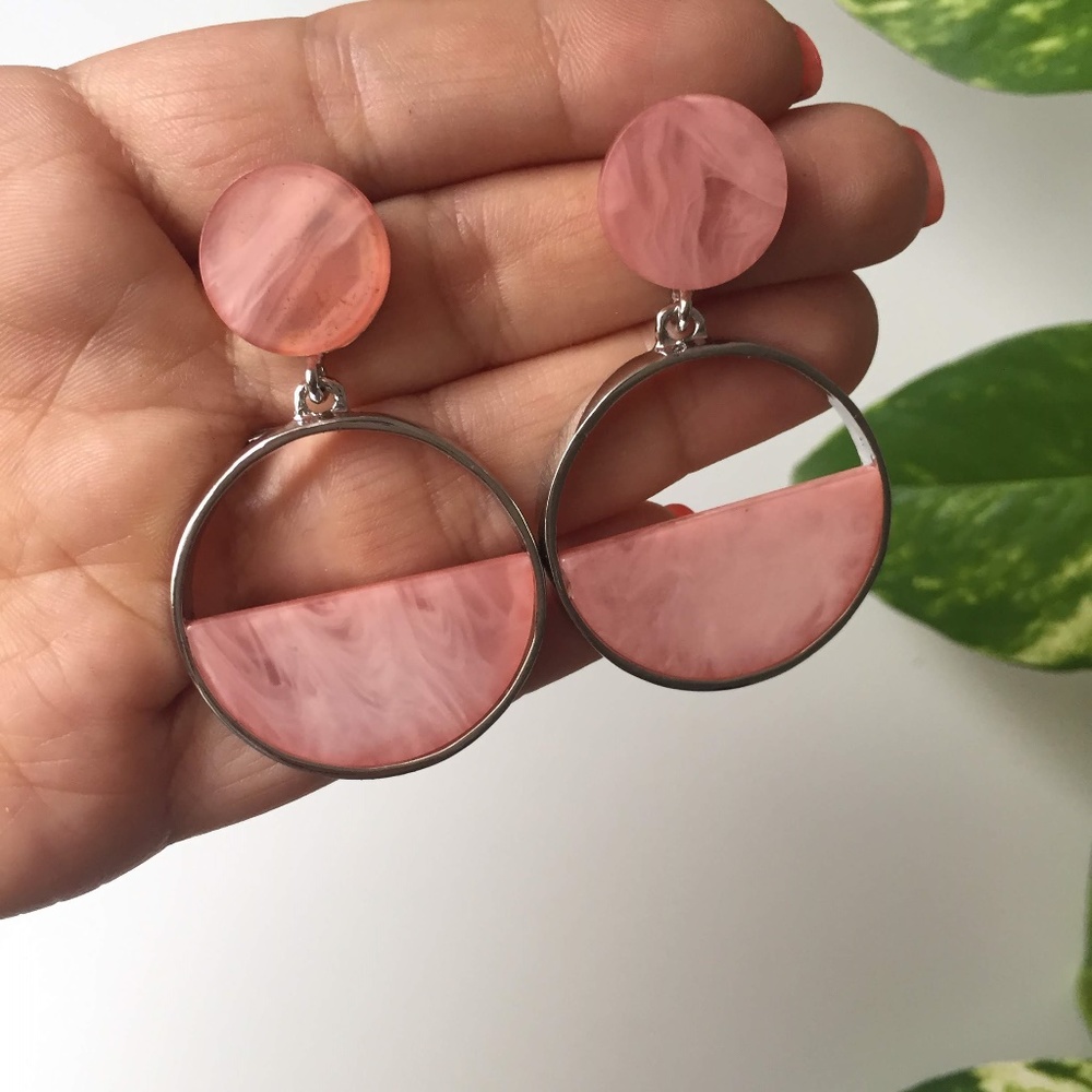 Acrylic Circle Dangle Earrings - Picture 4 of 6